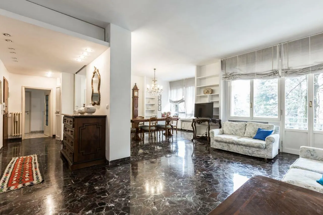 Borghi Mamo - The Place Apartments Bologna 0*,