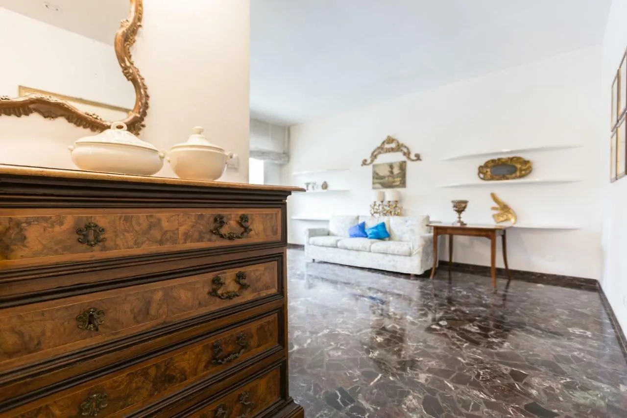 Borghi Mamo - The Place Apartments Bologna Italië